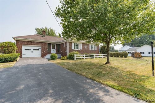 104 Brown Rd, Brownville, NY, 13615-7708 | Card Image