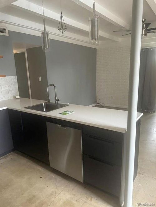 1040 Stuart St, Denver, CO, 80204-2958 | Card Image