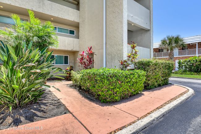 309 - 5050 Ocean Beach Blvd, Condo with 2 bedrooms, 2 bathrooms and null parking in Cocoa Beach FL | Image 8