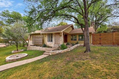 2001 Breeze Holw, Austin, TX, 78741-3803 | Card Image