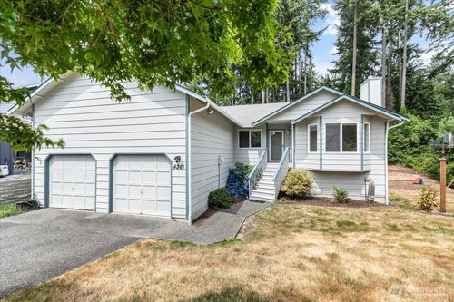 4361 Shadowood Dr, Clinton, WA, 98236-9541 | Card Image