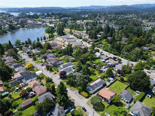 2844 Rockwell Ave, Saanich, BC, V9A2M9 | Card Image