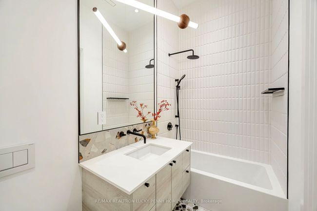 2 Allen Manor, House other with 5 bedrooms, 7 bathrooms and 24 parking in Markham ON | Image 37