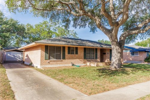 4025 Tripoli Dr, Corpus Christi, TX, 78411-5022 | Card Image