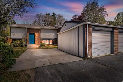 2397 E Boyes St, Holladay, UT, 84117-6239 | Card Image