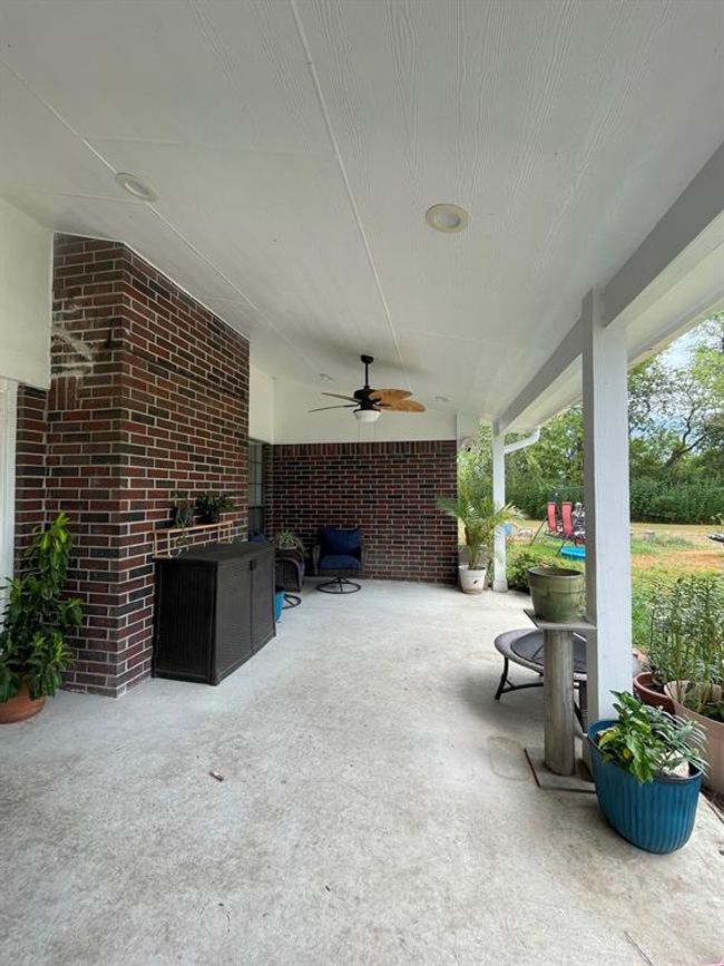 16439 Bohemian Hall Road, For Sale in Crosby Zoocasa