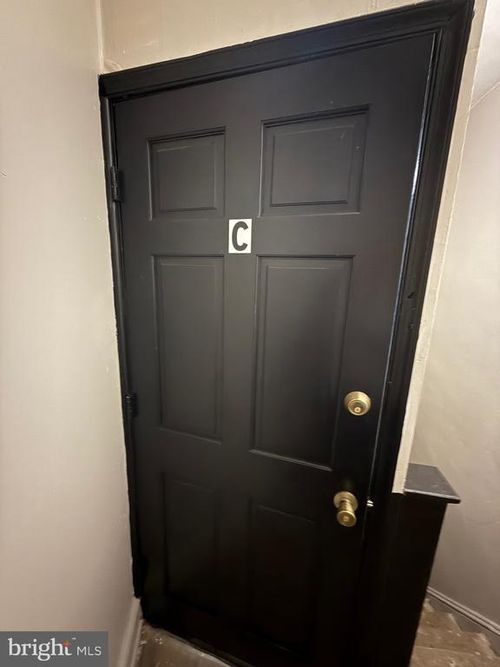 c-5748 Chestnut St, PHILADELPHIA, PA, 19139-3233 | Card Image