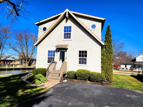 6 Sunset Dr, Saint Marys, OH, 45885-9591 | Card Image