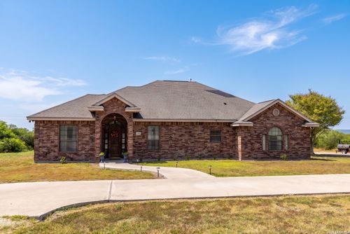 146 Lakeview Trce, Three Rivers, TX, 78071-3266 | Card Image