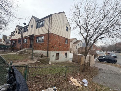 351 Quincy Ave, Bronx, NY, 10465-3011 | Card Image