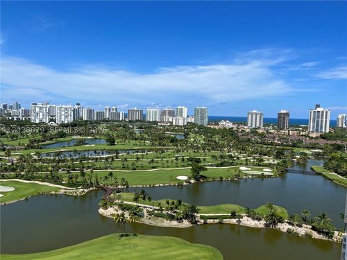2313-19501 W Country Club Dr, Aventura, FL, 33180-2481 | Card Image