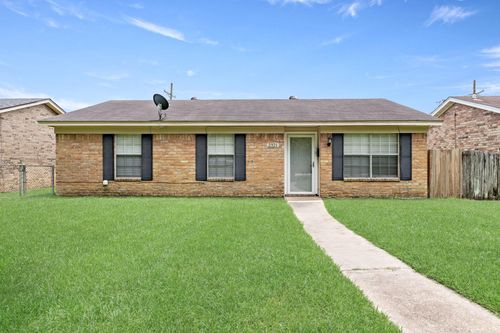 2321 Gladys St, Beaumont, TX, 77702-1314 | Card Image