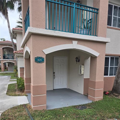 101-52-2930 Se 13th Ave, Homestead, FL, 33035-2367 | Card Image