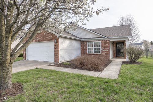 7123 N Lyndhurst Xing, McCordsville, IN, 46055-6101 | Card Image