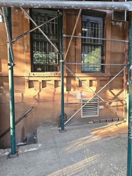 233 East 115 St E, New York, NY, 11029 | Card Image