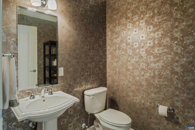 APT-5A - 112 5 Th St Se, Condo with 2 bedrooms, 3 bathrooms and null parking in CHARLOTTESVILLE VA | Image 15