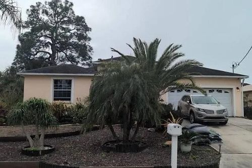 7332 Winchester Dr, Tampa, FL, 33615-5634 | Card Image