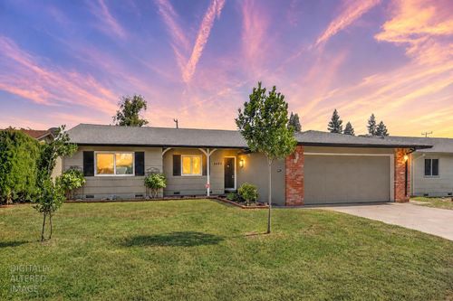 2405 El Lujo Way, Rancho Cordova, CA, 95670 | Card Image