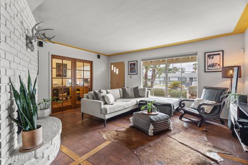 4308 E Montecito Ave, Phoenix, AZ, 85018-4233 | Card Image