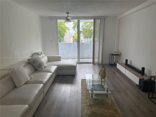 apt-206-1045 10th St, Miami Beach, FL, 33139-5302 | Card Image
