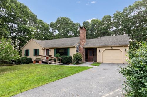 3 Autumn Way, Bourne, MA, 02532-2233 | Card Image