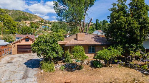 10646 Samoa Ave, Tujunga, CA, 91042-1521 | Card Image