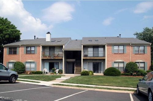 292 English Pl, Basking Ridge, NJ, 07920-2798 | Card Image