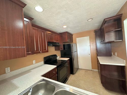 apt-322-4848 Nw 24th Ct, Lauderdale Lakes, FL, 33313-3324 | Card Image