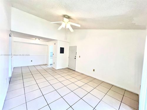 apt-205-7215 Nw 179th St, Hialeah, FL, 33015-6129 | Card Image