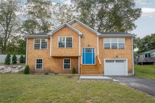 178 Highland St, Cranston, RI, 02920-1739 | Card Image