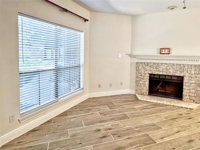 Wood Burning Fire Place | Image 7