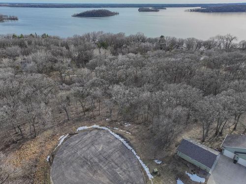 28413 Cherrywood Rd, Paynesville, MN, 56362-2065 | Card Image