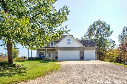 11018 Pierce St, West Olive, MI, 49460-8536 | Card Image