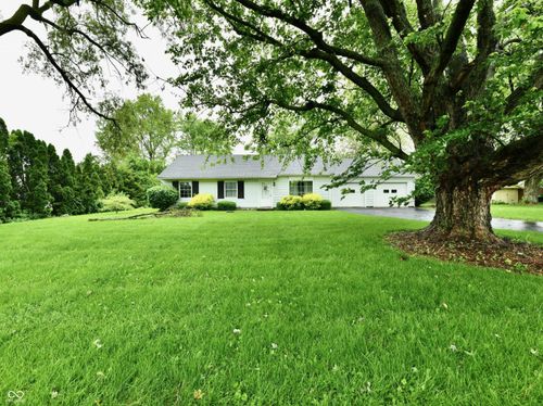 9098 W 1050 N, Elwood, IN, 46036-8809 | Card Image