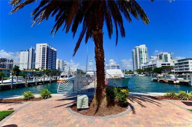APT-1024 - 7900 Harbor Island Dr, Condo with 1 bedrooms, 2 bathrooms and null parking in North Bay Village FL | Image 48