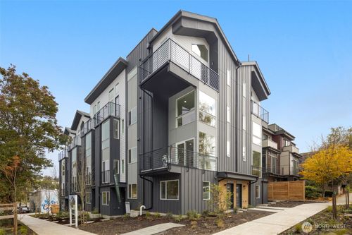 2019 W Bertona St, Seattle, WA, 98199-2314 | Card Image