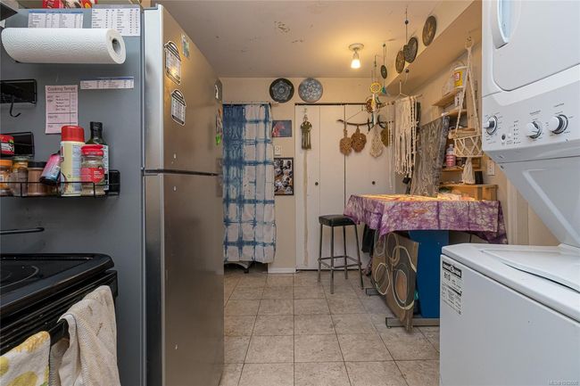 4070 Carey Rd, House other with 5 bedrooms, 3 bathrooms and 3 parking in Saanich BC | Image 37