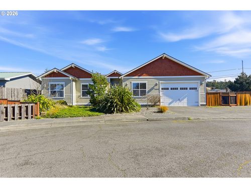 1400 Holloway Mews, Coos Bay, OR, 97420-3045 | Card Image