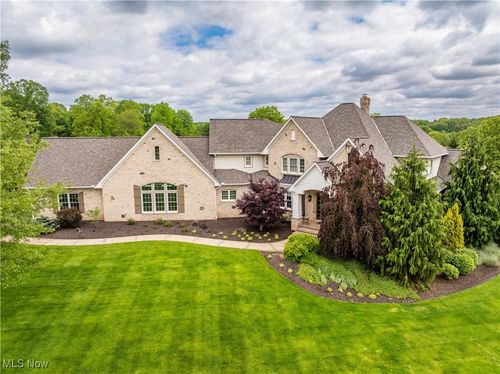 8180 Lutz Avenue Nw, Massillon, OH, 44646 | Card Image