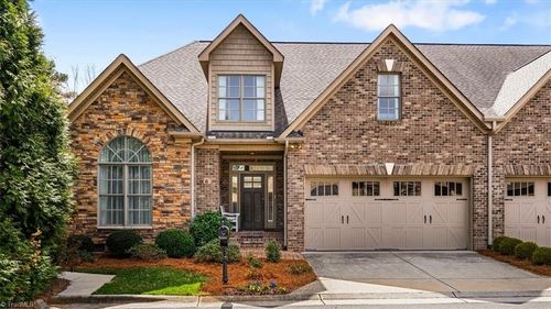 6 Blakeney Pl, Greensboro, NC, 27408-5142 | Card Image