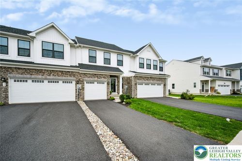 26 Timber Trl, EASTON, PA, 18045-8706 | Card Image