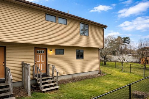 b-284 Washington St, Taunton, MA, 02780-1802 | Card Image