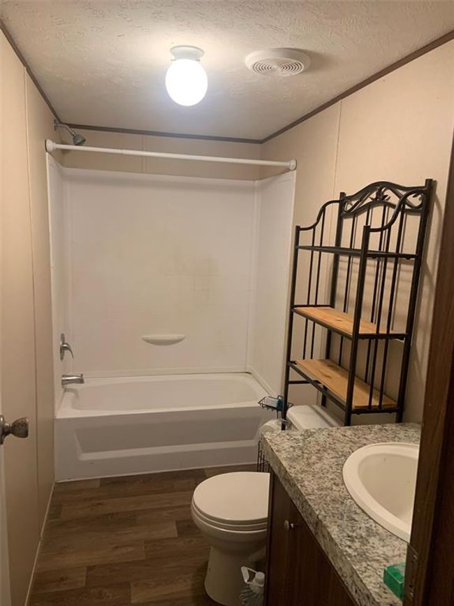 5200 Schulenberg Ln, House other with 3 bedrooms, 2 bathrooms and null parking in Burton TX | Image 22