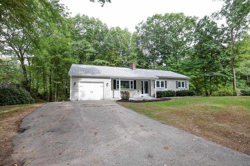 44 Shannon Rd, Salem, NH, 03079-1810 | Card Image