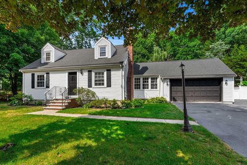 281 Lowell St, Lexington, MA, 02420-2701 | Card Image