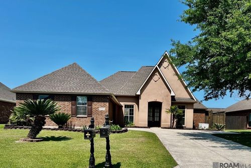 41152 New Orleans Dr, Sorrento, LA, 70778-3424 | Card Image