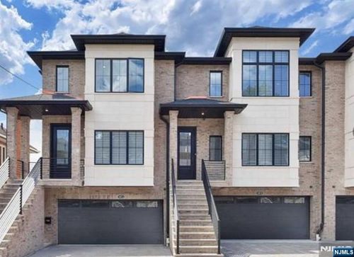 269 9th St, Palisades Park, NJ, 07650-2028 | Card Image