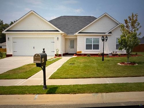 130 St Augustine Drive, Bonaire, GA, 31005-0130 | Card Image