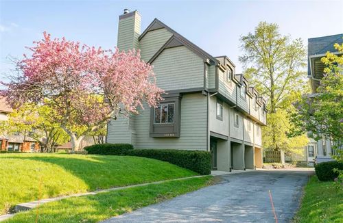 549 University Ave, Rochester, NY, 14607-1410 | Card Image