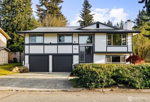 1204 E Laurel St, Kent, WA, 98030-6226 | Card Image